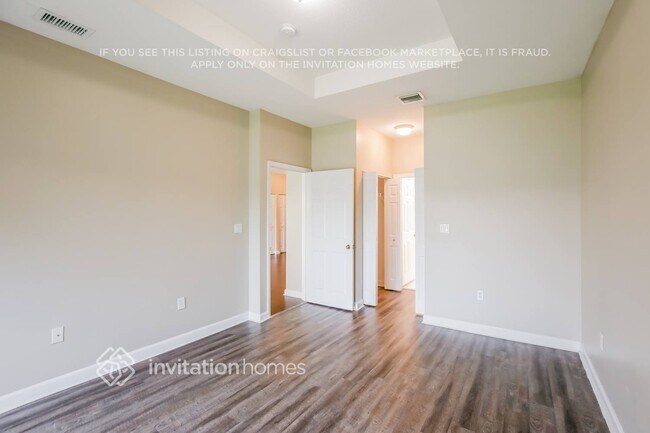 Building Photo - 14042 SW 155th Ct