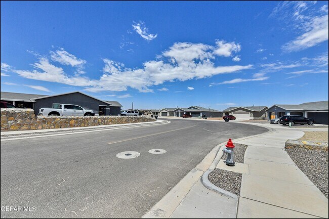 Building Photo - 952 Orangetip Dr