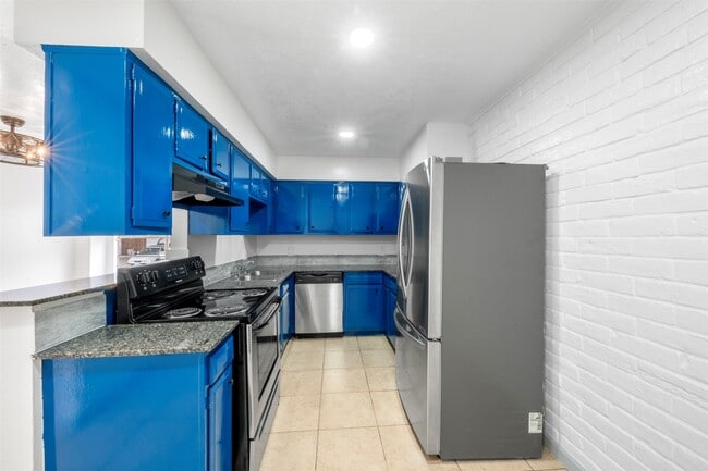 Building Photo - 6827 Chasewood Dr