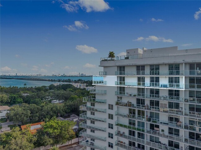 Building Photo - 4250 Biscayne Blvd