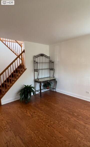 Building Photo - 224 Williamsburg Ct