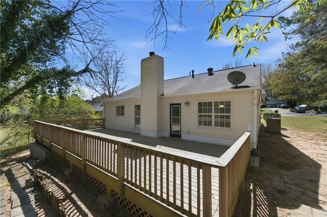 Building Photo - 201 Colony Springs Dr
