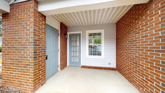 Building Photo - 1203 Wilshire Cir