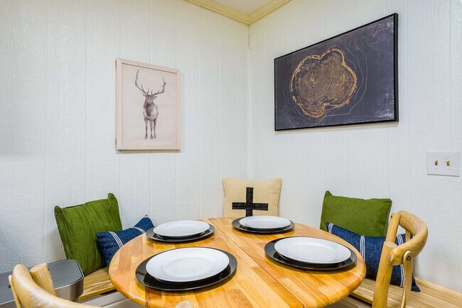 Building Photo - 2964 Hopkins Dr