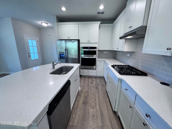 Building Photo - 156 Charlie Way