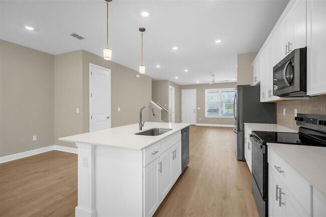 Building Photo - 17013 Haggerty Hollow Dr