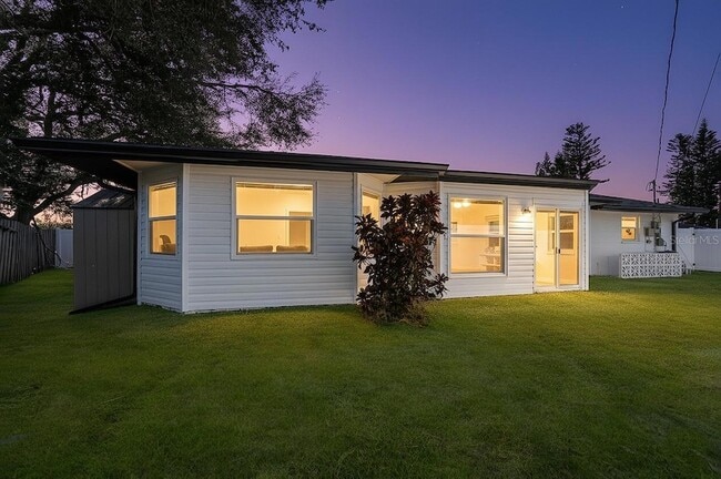 Building Photo - 1797 Birch Dr