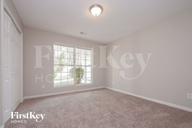 Building Photo - 732 Four Winds Ln