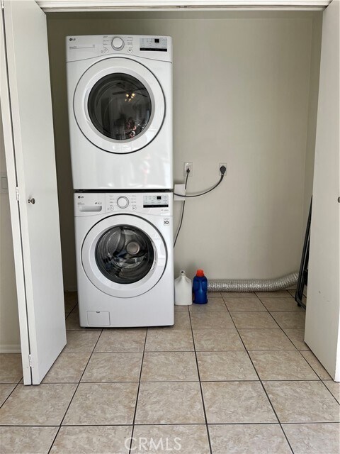 Building Photo - 23224 Orange Ave