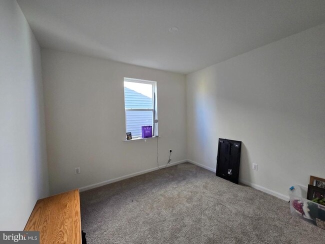 Building Photo - 609 Clover Ln