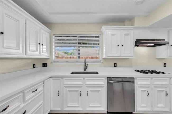 Building Photo - 15830 Pipers View Dr