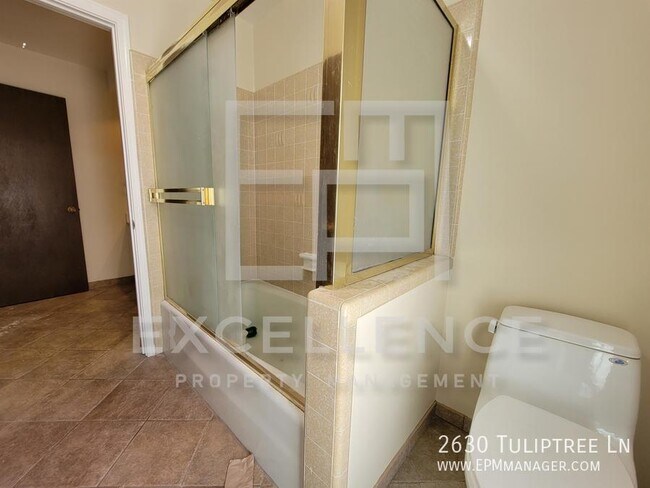 Building Photo - 2630 Tuliptree Ln