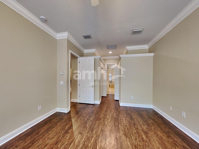 Building Photo - 8346 Old Town Dr