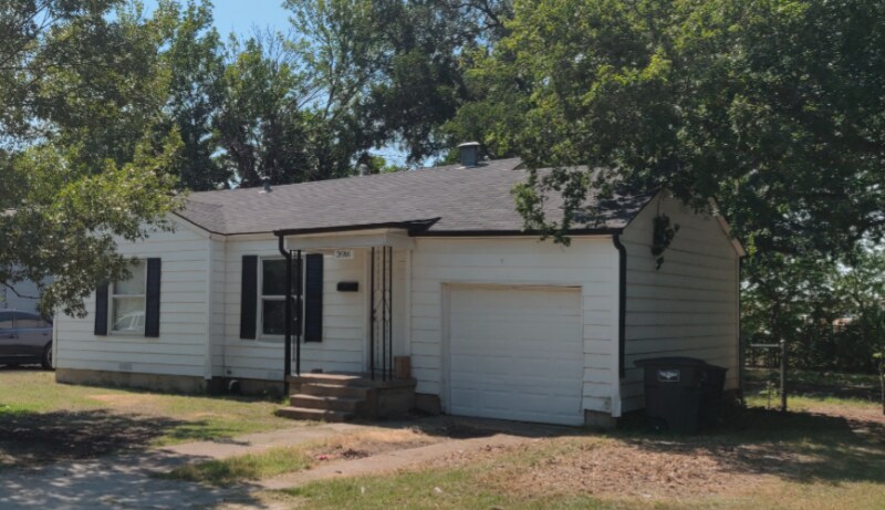 Building Photo - 3916 Winfield Ave