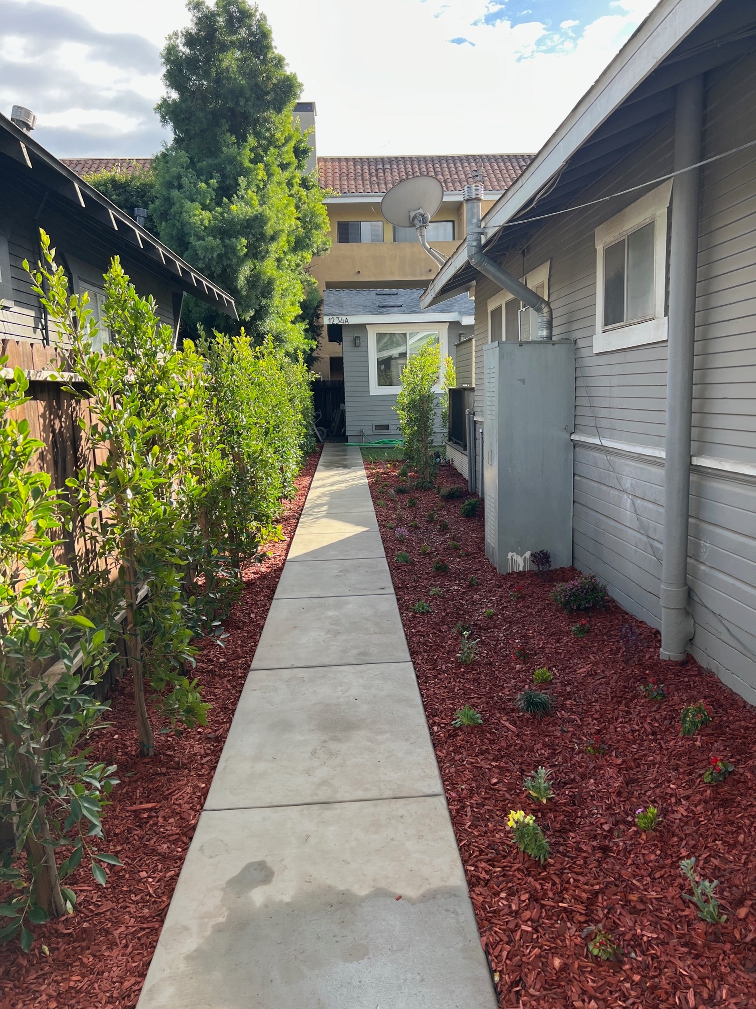 Building Photo - 1234 E Florida St