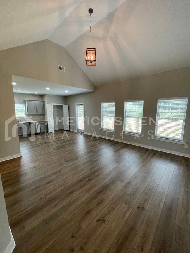 Building Photo - Home for Rent in Eastaboga, AL!!  Available to View!!!