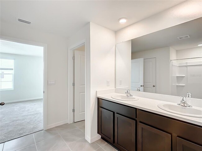 Building Photo - 8645 SW 45th Ct