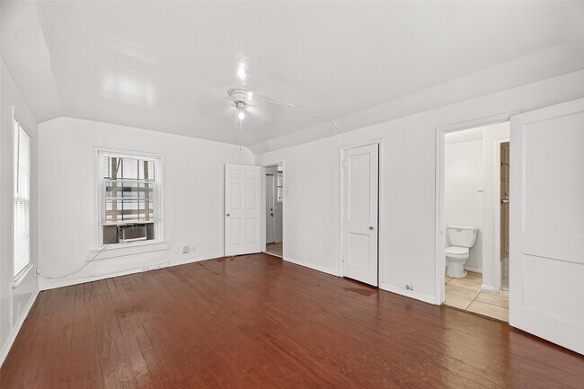 Building Photo - 4212 Woodhead St