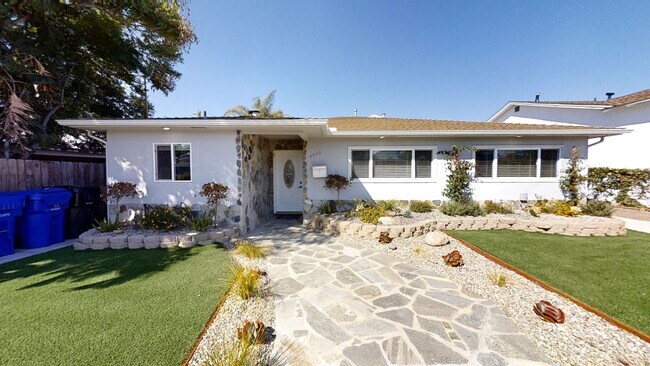 Primary Photo - 4BD 2BR, Separate Backyard