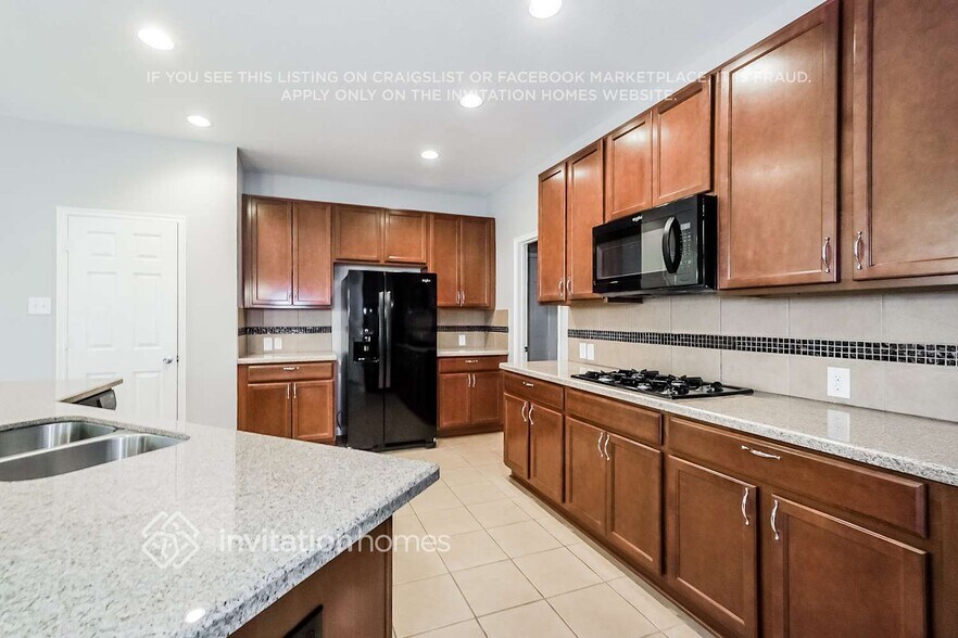 Building Photo - 11019 Hayden Falls Dr