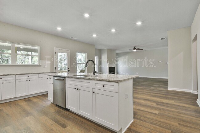 Building Photo - 10 Singletree