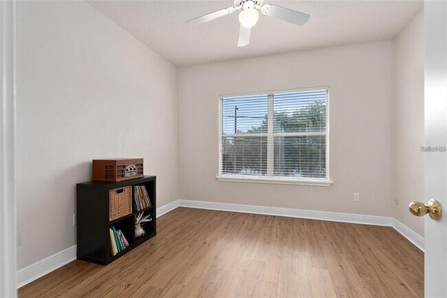 Building Photo - 828 Ellwood Ave