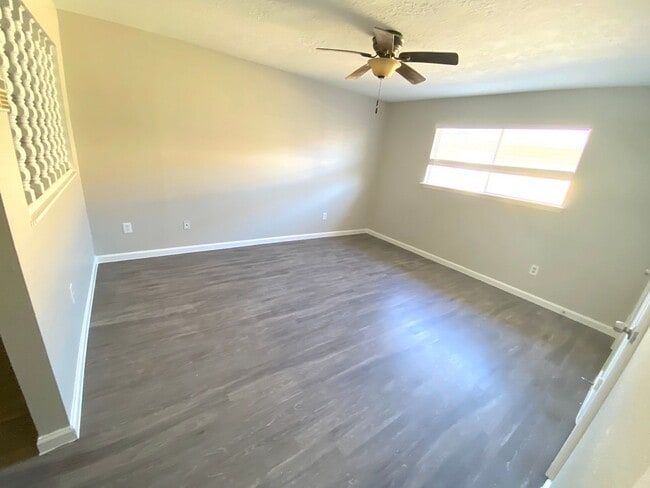 Building Photo - Ready to Move?