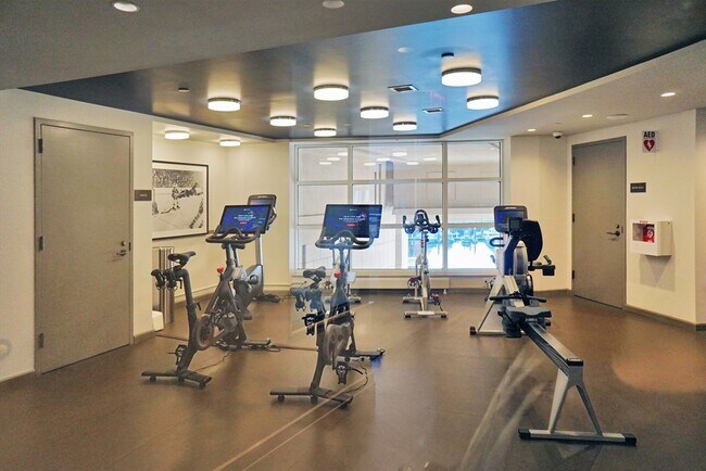 Building Photo - 100 Lovejoy Pl