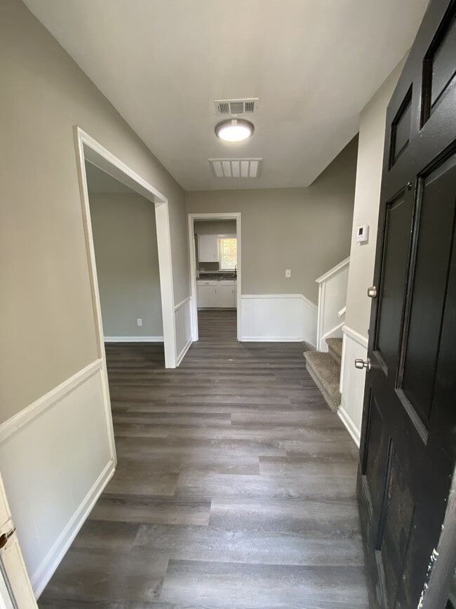 Building Photo - 4253 Ridgefield Ct