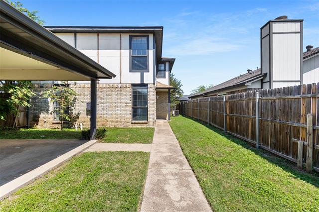 Building Photo - 6812 S Creek Dr