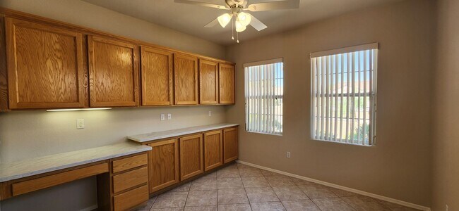 Building Photo - FRESHLY PAINTED 2 Bedroom Patio Home in Ag...