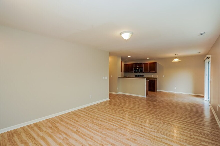 Building Photo - 2145 Erin Ln