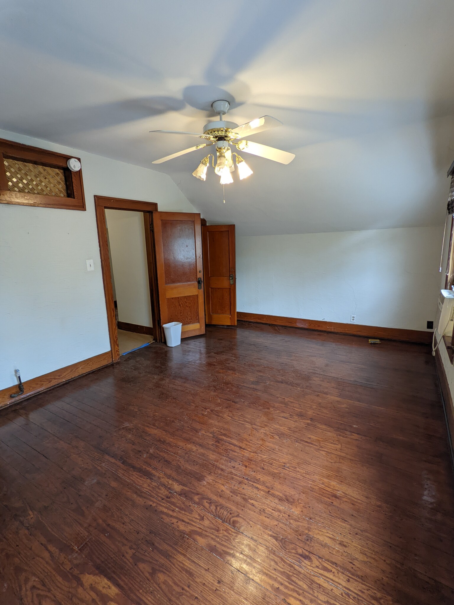 Upstairs bedroom 2 - 212 W 10th Ave