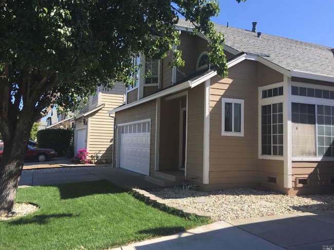 Building Photo - 317 Ridgecrest Cir