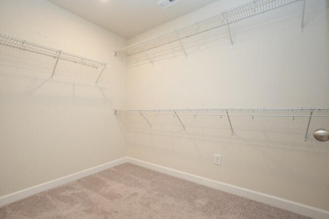 Building Photo - 12412 Larue Ln