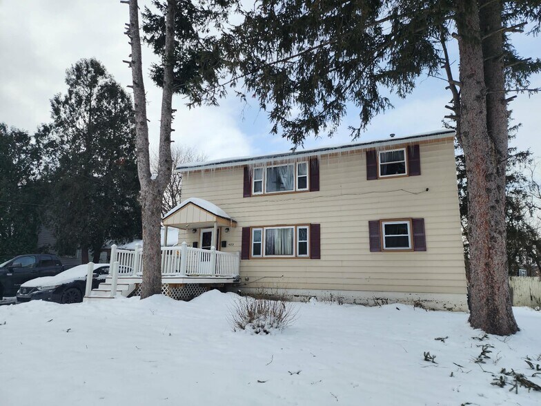 Building Photo - 483 Lillian Ave