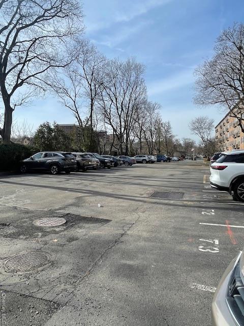 Building Photo - 2 Consulate Dr