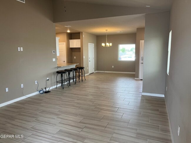 Building Photo - 11563 Leonor Duran St