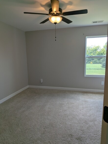 Building Photo - 534 Tappan Private Ln