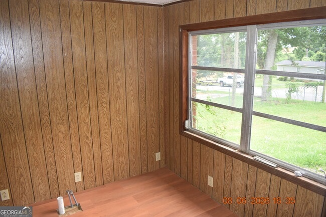 Building Photo - 4830 Wilson Rd