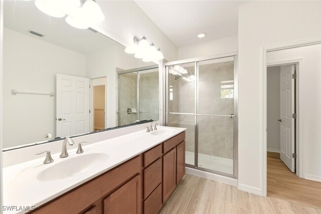 Building Photo - 10844 Alvara Way