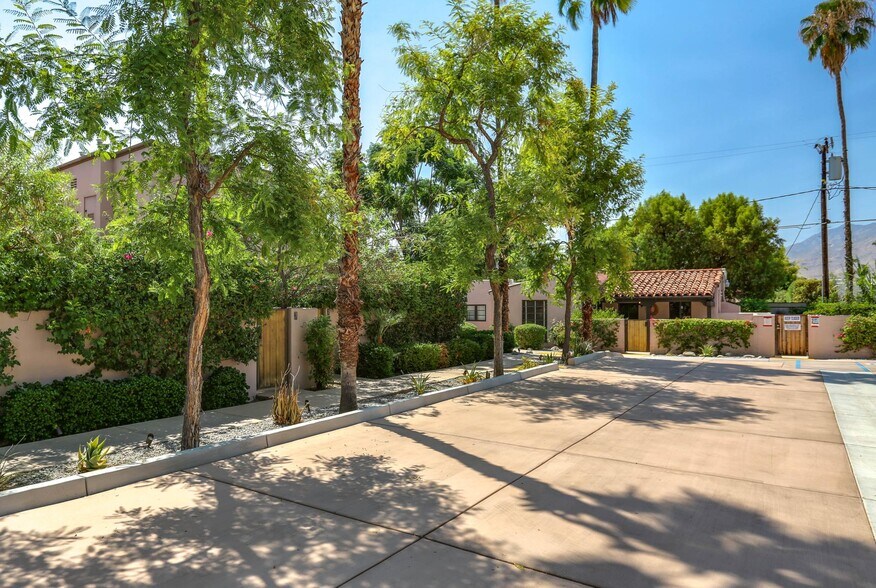 Building Photo - 133 Ocotillo Ave