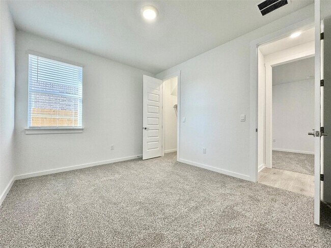 Building Photo - 329 Tinto St
