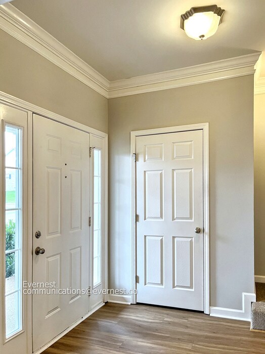 Building Photo - 1012 Golf View Way