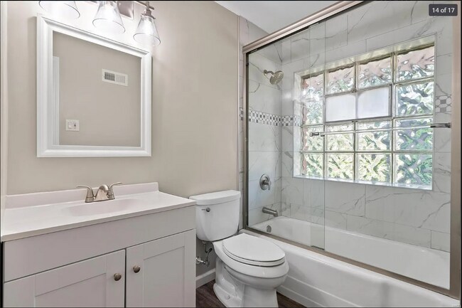 Building Photo - 6906 Alberici Ave