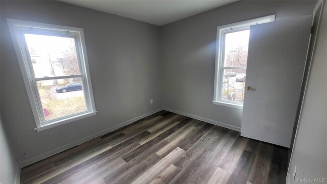 Building Photo - 174 South Ave