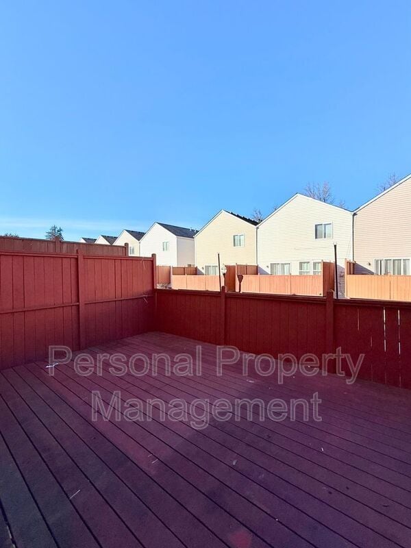 Building Photo - 16524 NE 19th St