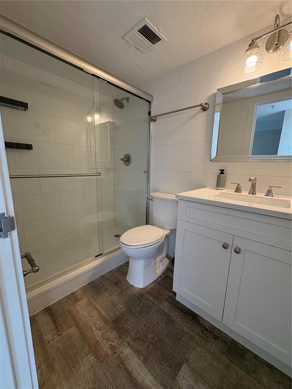 Building Photo - 470 3rd St S