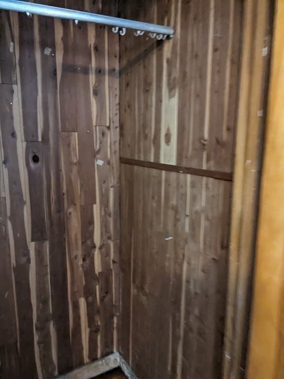 Building Photo - 10 Caddy Rd