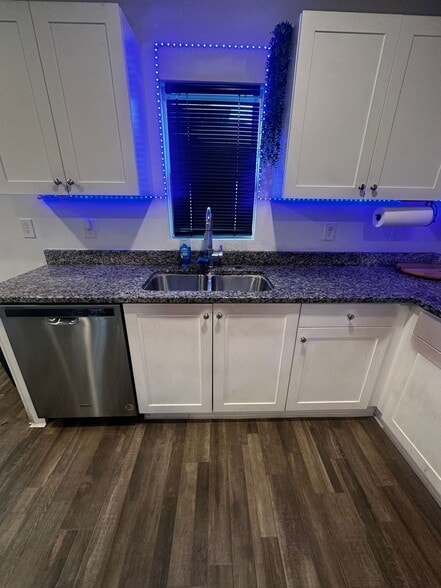 Building Photo - 276 Hyacinth Ct